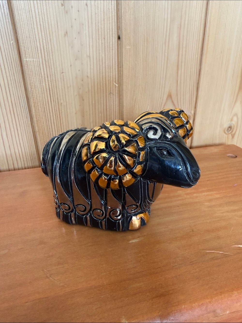 Artesania Rinconada Ram Figurine